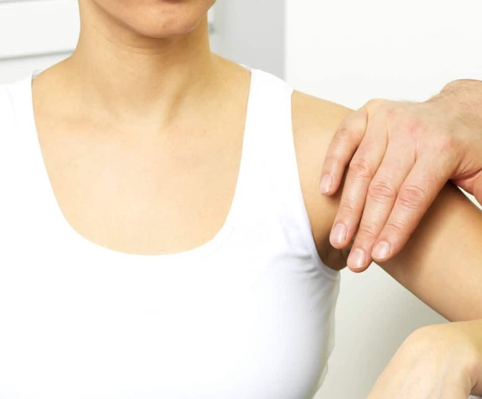 Manuelle Therapie an der Schulter